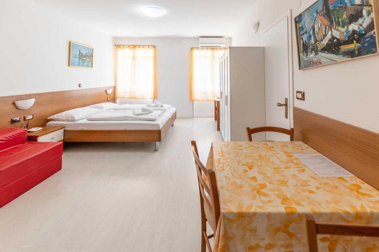Apartments Liburnija Opatija Exterior photo
