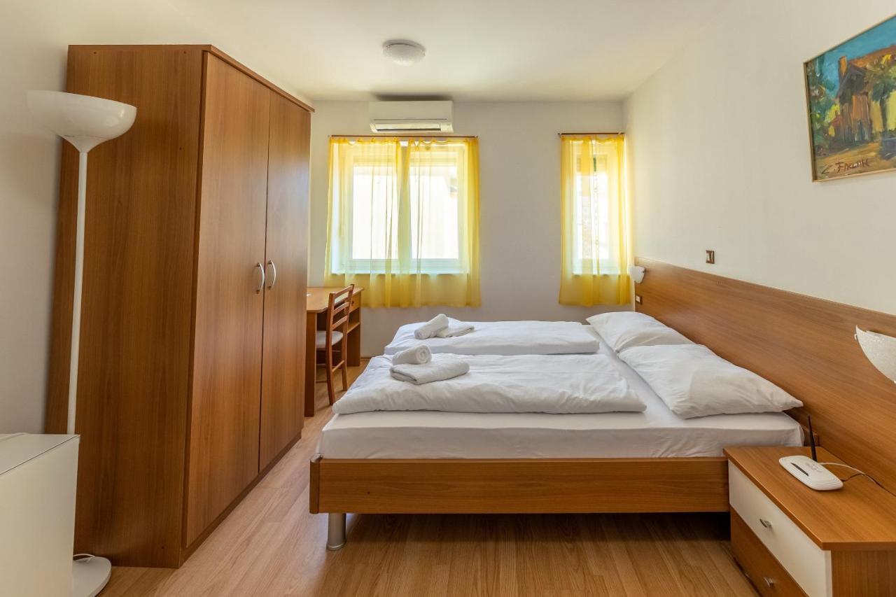 Apartments Liburnija Opatija Exterior photo