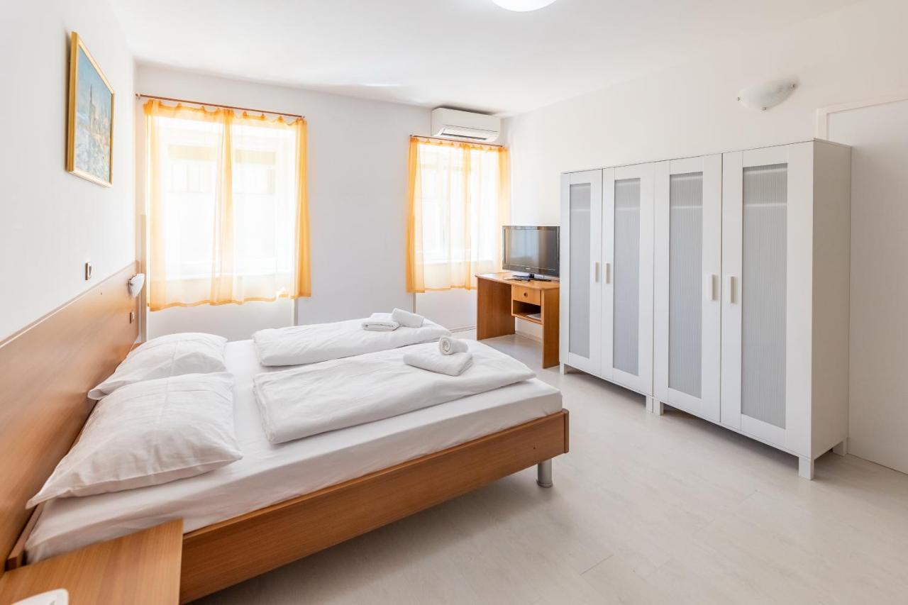 Apartments Liburnija Opatija Exterior photo